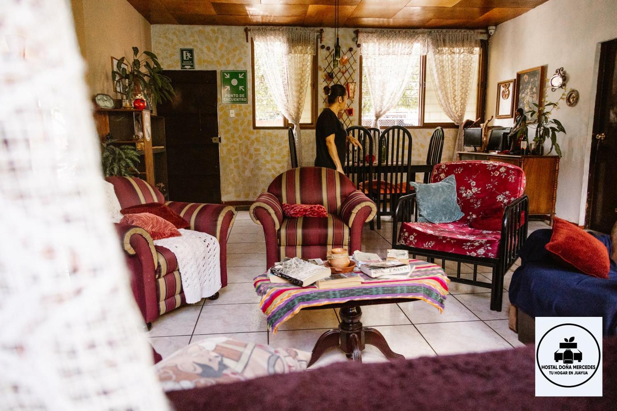 Hostal Dona Mercedes Juayúa Eksteriør billede