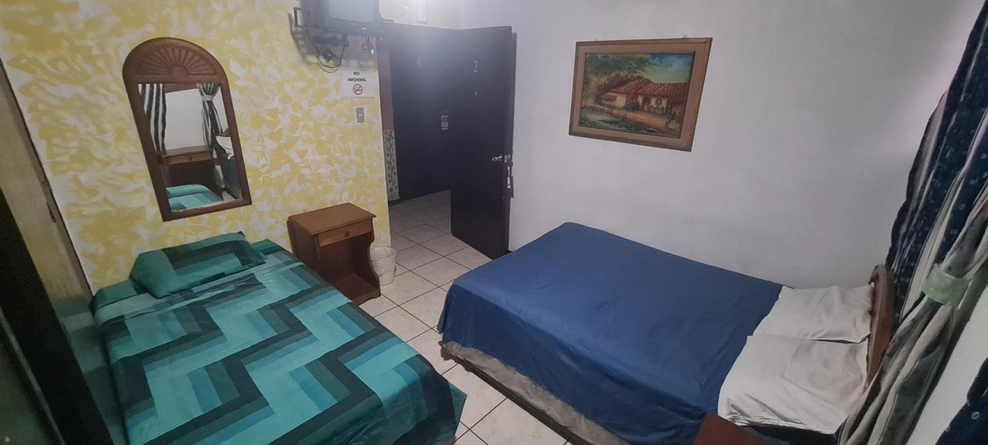 Hostal Dona Mercedes Juayúa Eksteriør billede