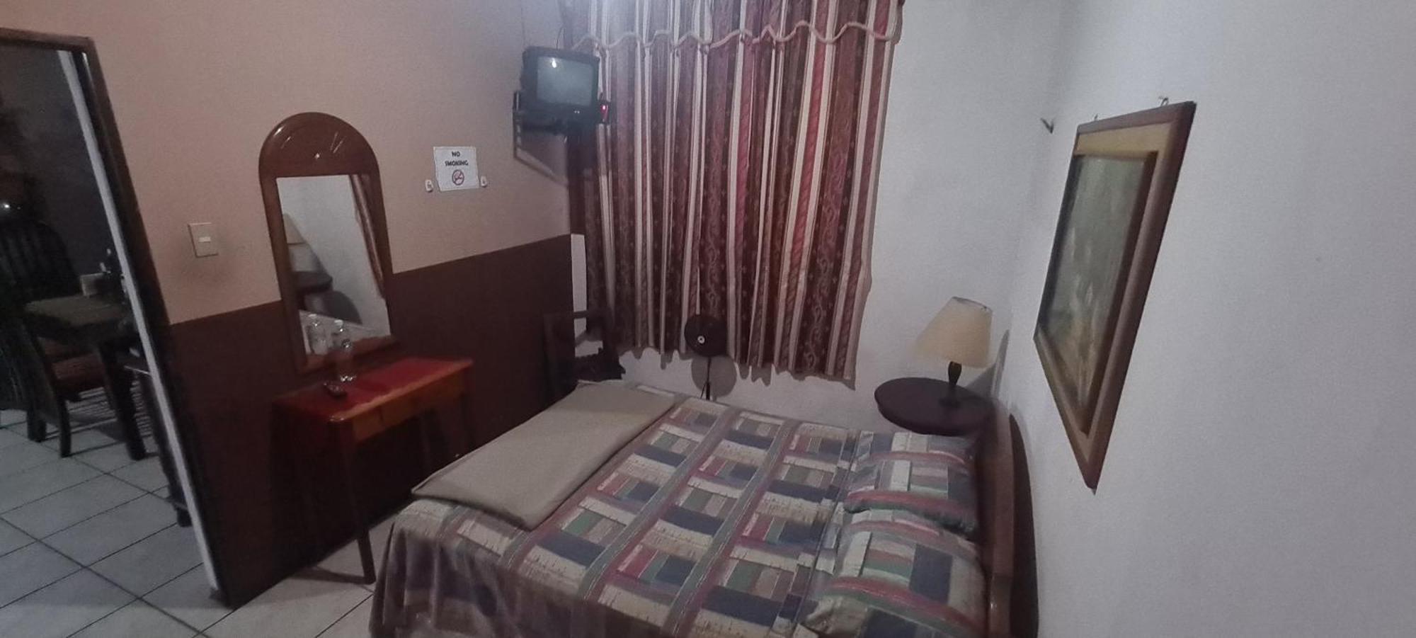 Hostal Dona Mercedes Juayúa Eksteriør billede