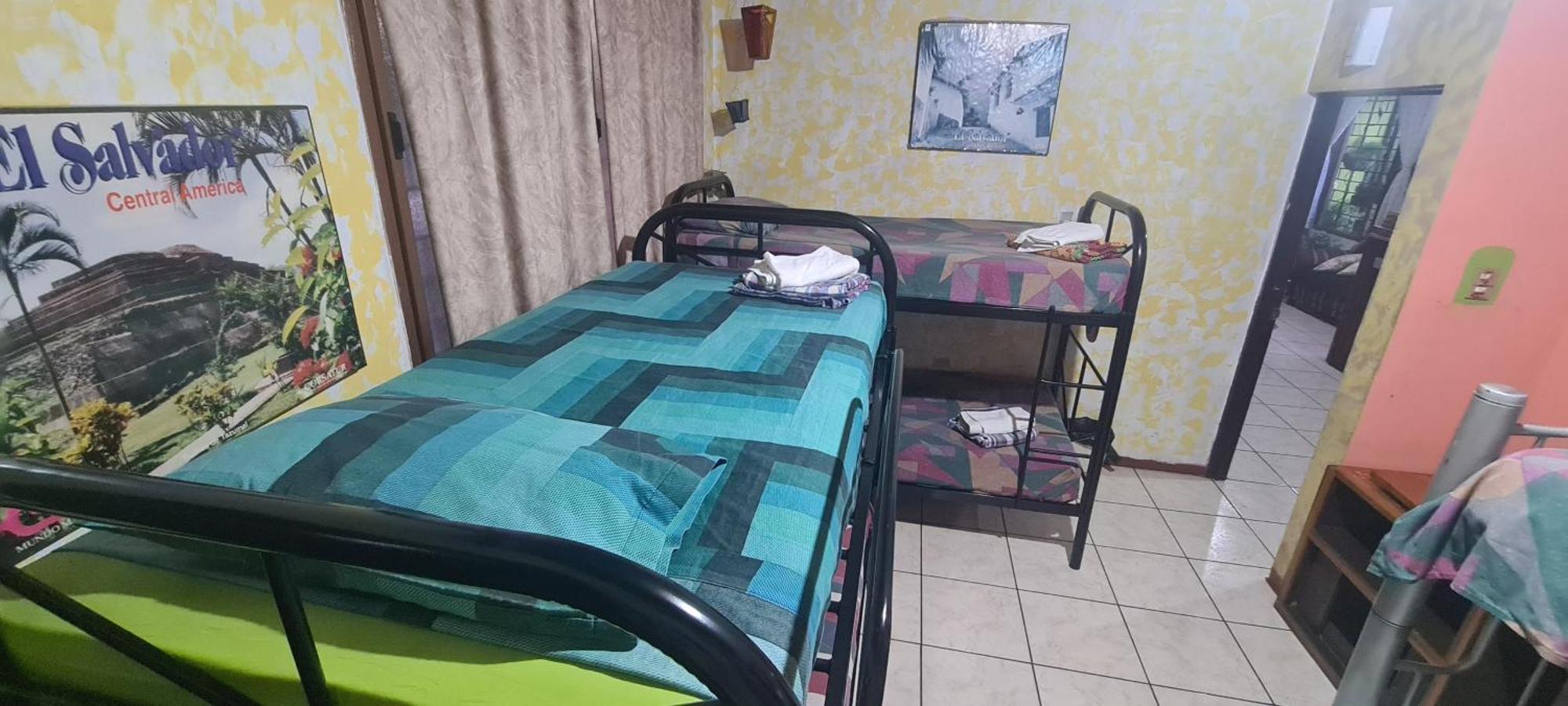 Hostal Dona Mercedes Juayúa Eksteriør billede