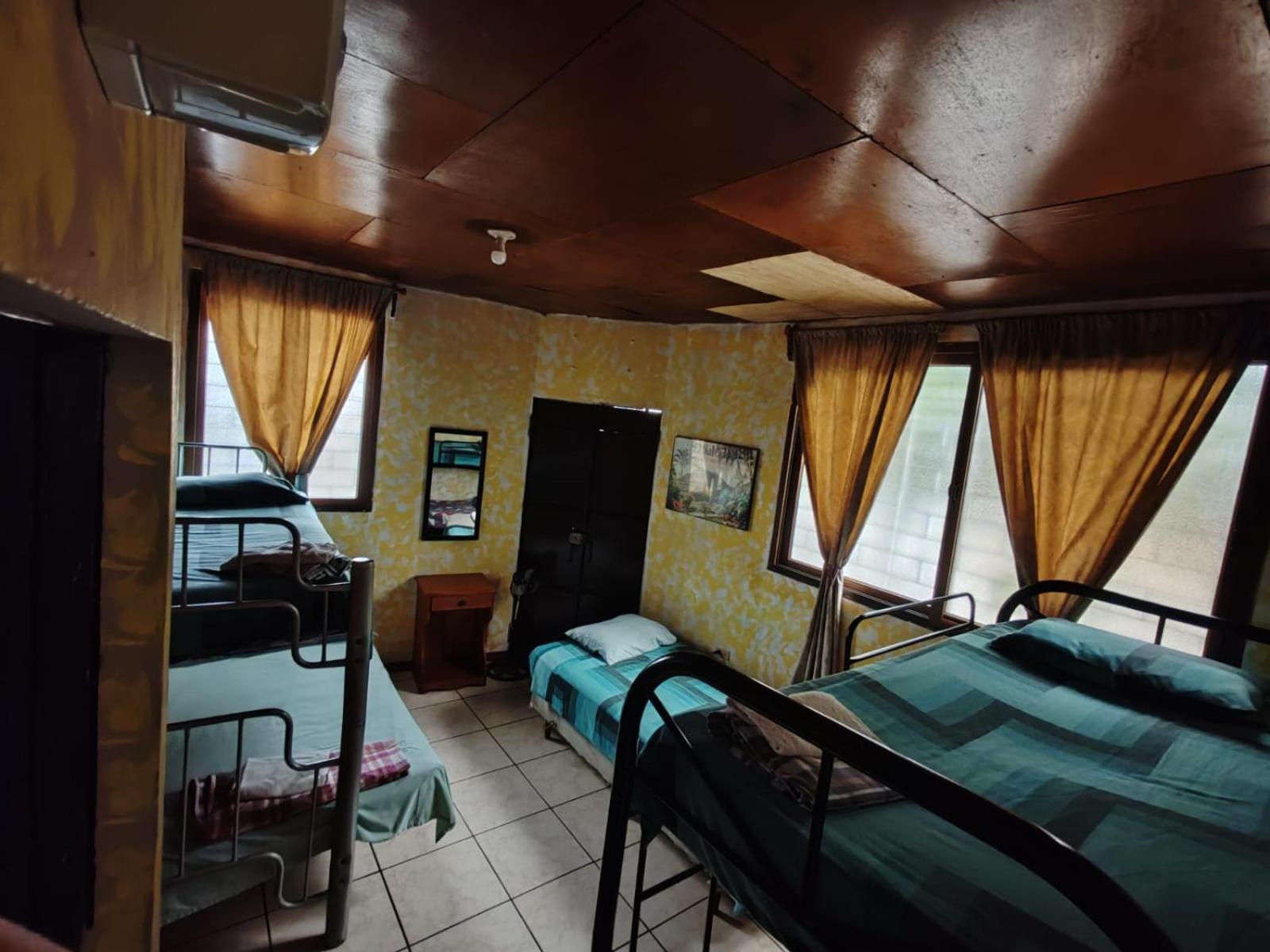 Hostal Dona Mercedes Juayúa Eksteriør billede